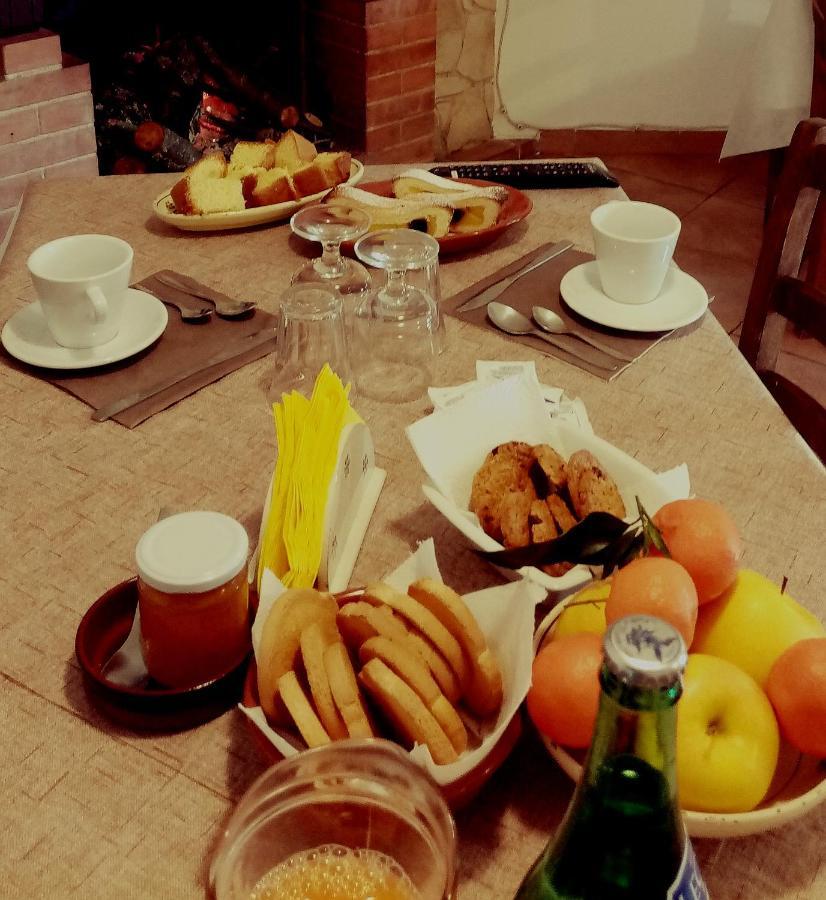 فيلا Agriturismo Tre Santi بادولا المظهر الخارجي الصورة