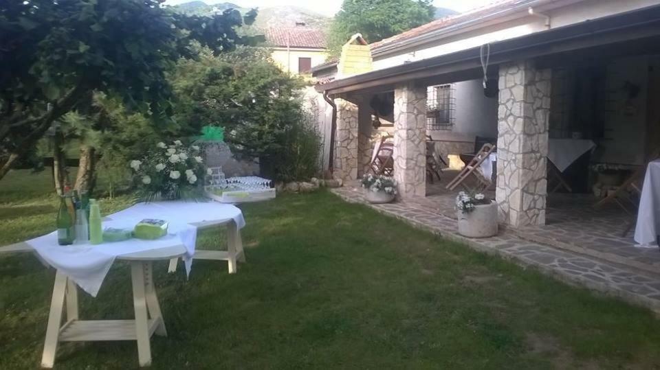 فيلا Agriturismo Tre Santi بادولا المظهر الخارجي الصورة